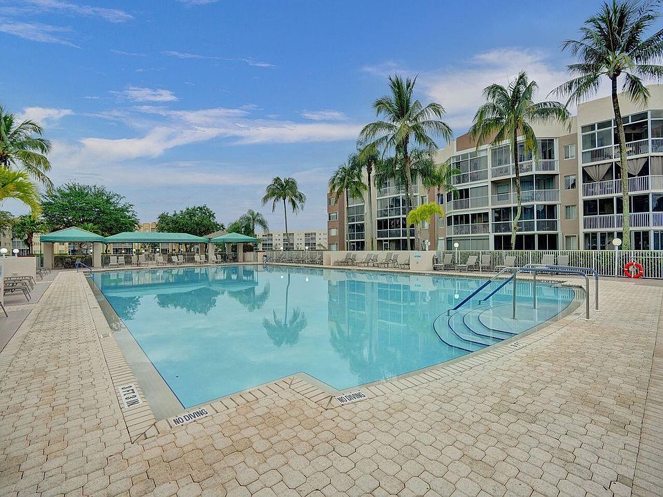 1st image of 7411 GRANVILLE Drive #106
