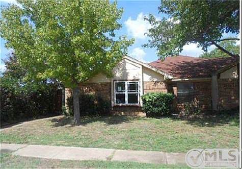 1st image of 10311 Hillhouse Ln