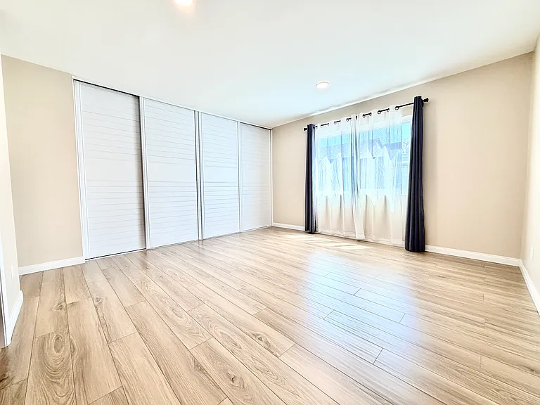 1114 Cleghorn Dr #E — Photo 9