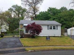 36 Corsi Rd, Bloomfield, NJ 07003