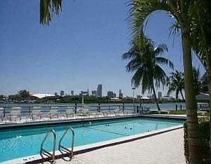 1st image of 1110 Venetian Way APT 1E