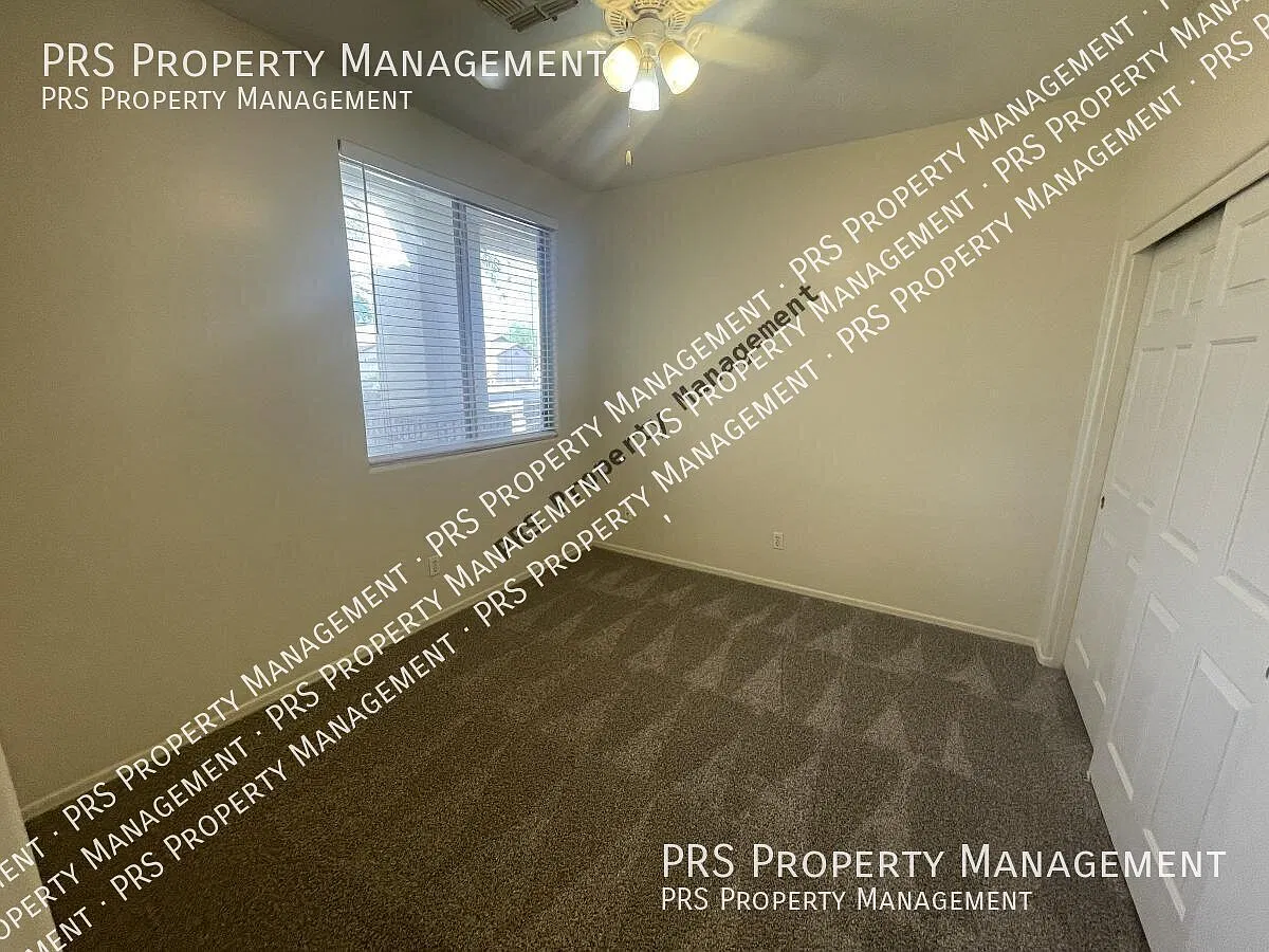 4 bed, 1600 sqft, $2,150 — Photo 4