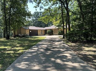 3481 S Pump Station Rd, Owensville, MO 65066