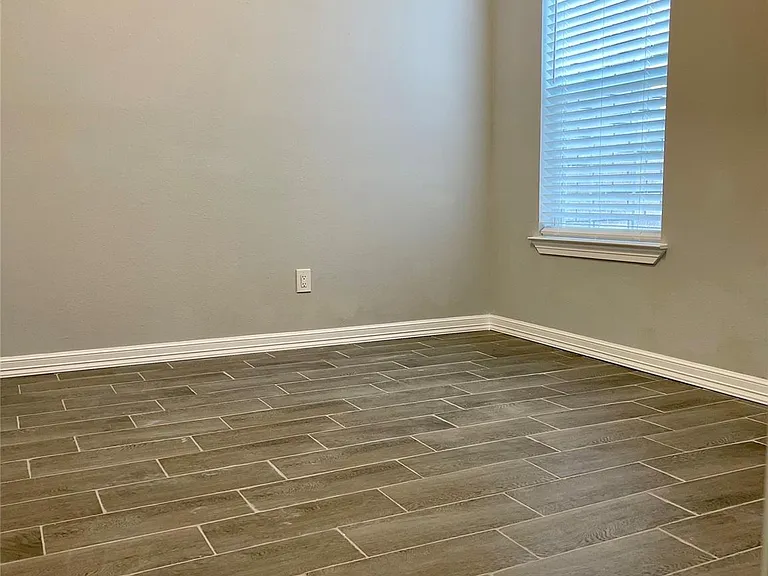 9415 Westacre Pl — Photo 23