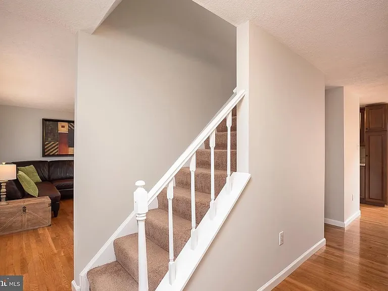 6660 Farbell Row — Photo 16