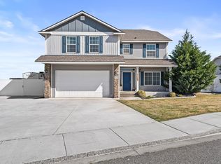 5601 Santa Fe Ln, Pasco, WA 99301