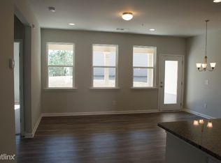 402 Rockview Dr, Canton, GA 30114