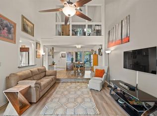 7913 Colony Ln, Lenexa, KS 66215