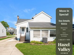 1662 Crestwood Rd, Mayfield Heights, OH 44124