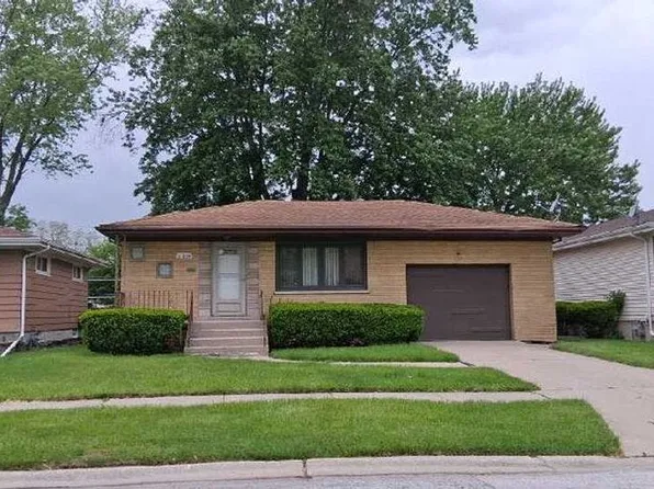 17034 Henry St, Lansing, IL 60438