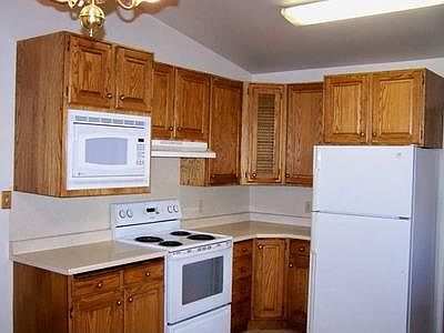 1st image of 1221 E Hyland Lake Dr