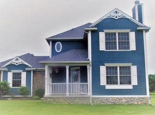 2955 Blossom Farms Dr, Howell, MI