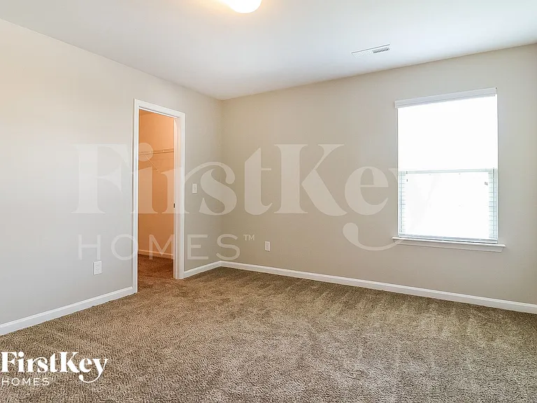 6618 Glenville Dr — Photo 9