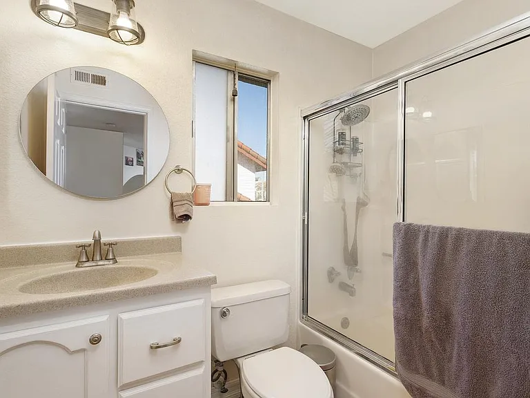 1565 Roma Dr — Photo 17