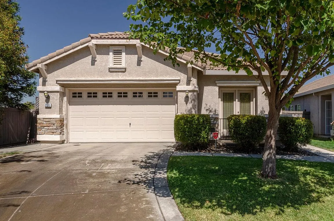 231 Arnold Gamble Cir photo 1