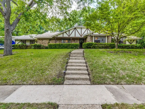 226 Creekwood Dr, Lancaster, TX 75146