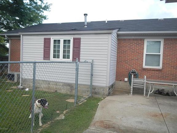 3rd image of 165 Grazing Trace Ct