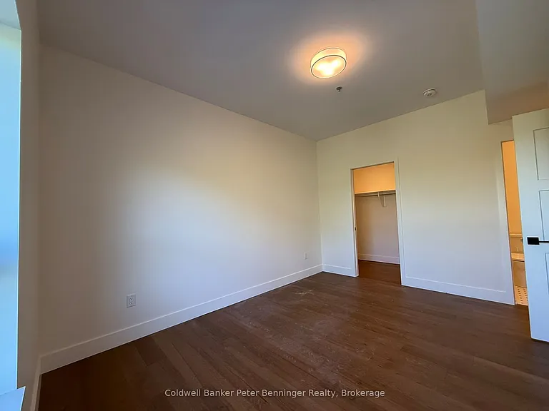 604 Queen St S #401 — Photo 14