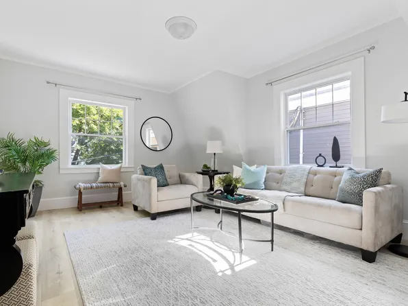 5 Kenwood St #3, Somerville, MA 02144