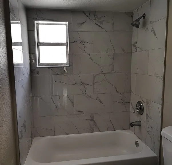 2000 W Jackson St #6 — Photo 7