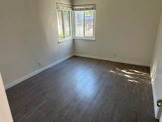 825 N Acacia Ave — Photo 16