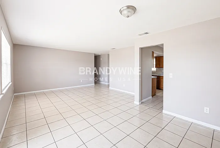6433 Sardina Blvd — Photo 5
