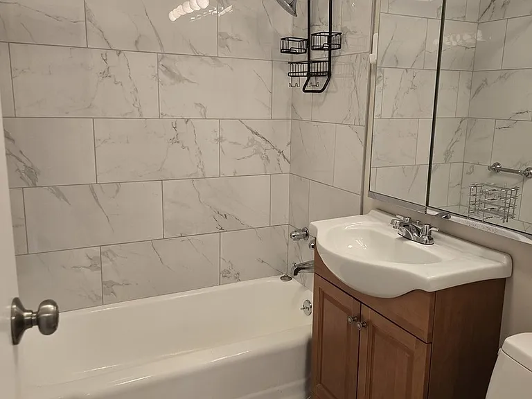 400 E Randolph St #2316 — Photo 5