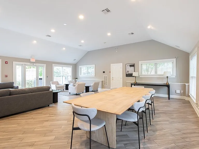 ARIUM at Greenwich Oaks — Photo 20