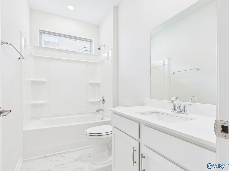 17993 Longleaf Dr — Photo 22