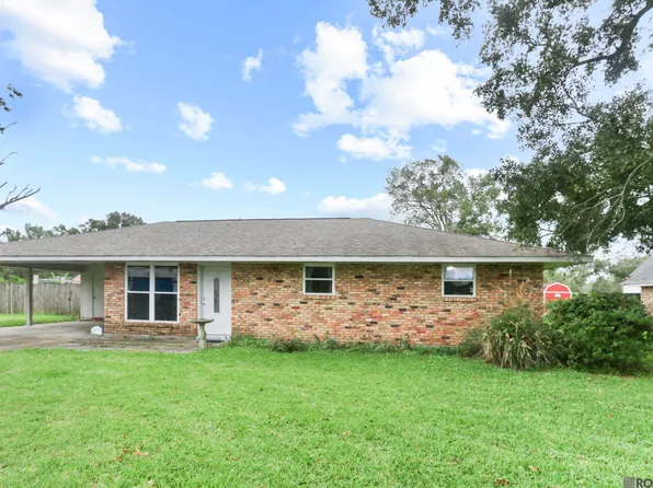 40437 Kathy St, Gonzales, LA 70737