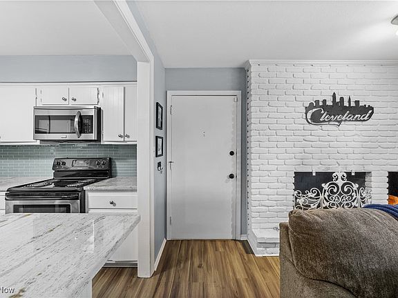 5th image of 2940 Pease Dr APT 207