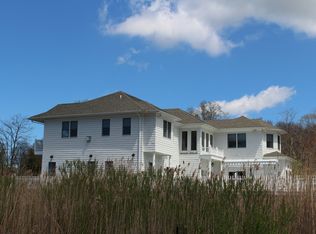 17 Dumar Dr, Sag Harbor, NY 11963