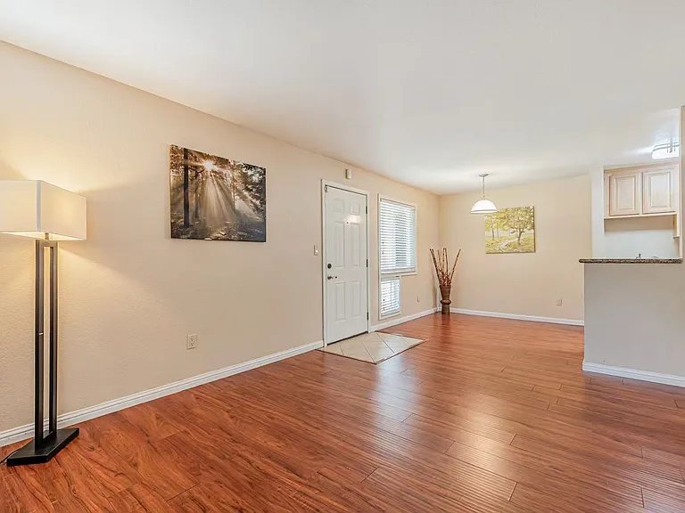 130 Monte Verano Ct — Photo 2