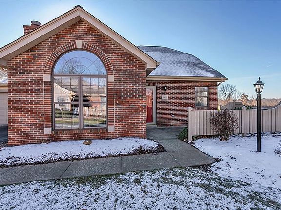 2nd image of 1406 Lyons Chase Cir