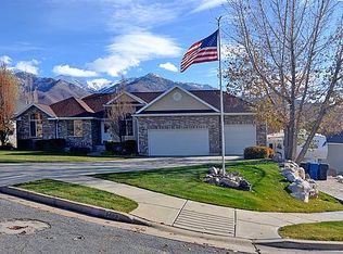 5698 S 1150 E, South Ogden, UT 84405