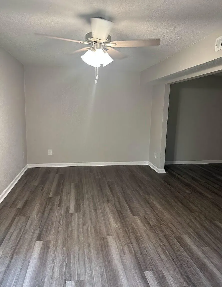 296B Circuit Ln — Photo 3