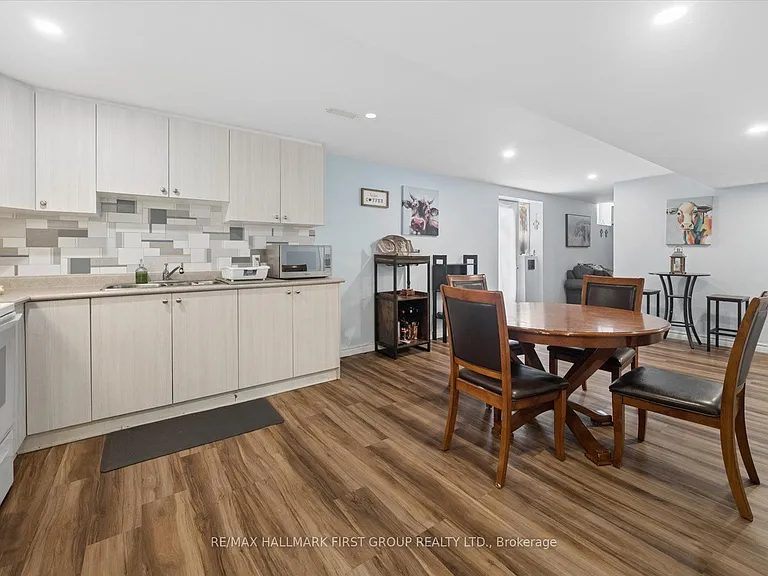 16 Rushbrooke Way — Photo 12