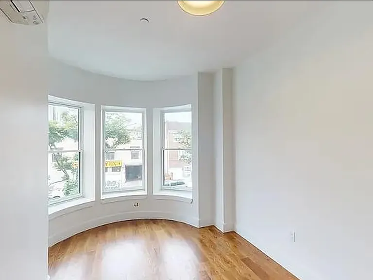 2561 Bedford Ave #3A — Photo 5