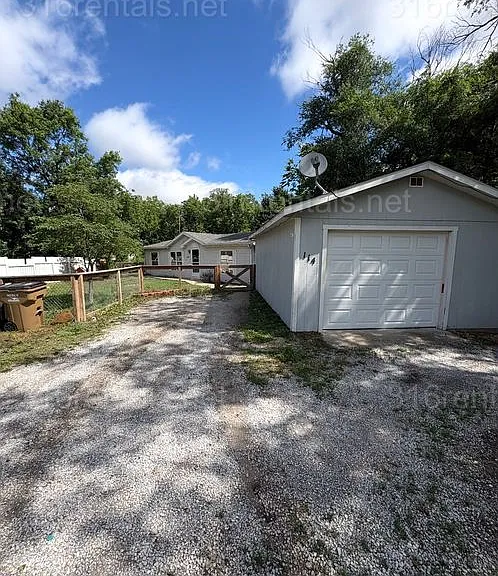 114 Blaine St — Photo 1