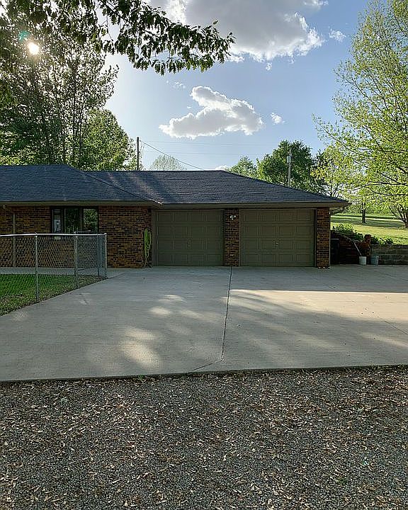 1st image of 25953 Lilac Rd
