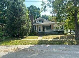 132 E Wood St, Newaygo, MI