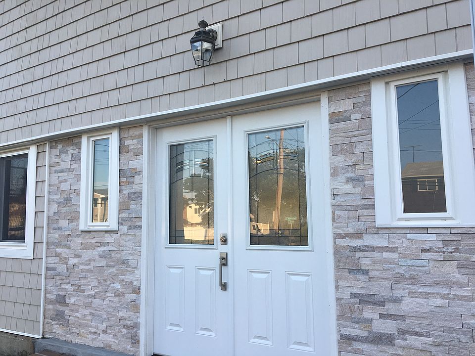 1st image of 3004 Bellmore Ave