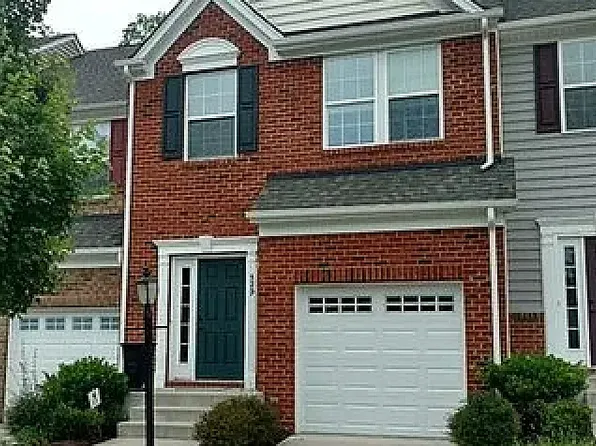 529 Creekwillow Dr, Midlothian, VA 23113
