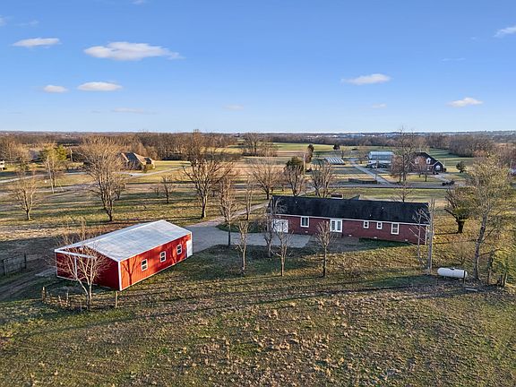 3rd image of 353 Branham Mill Rd