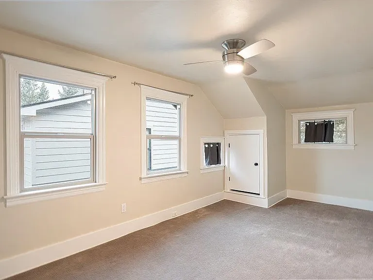 807 W 12th Ave — Photo 19