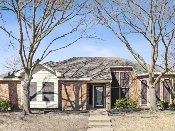 8809 Wood Glen Dr, Rowlett, TX 75088