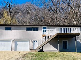 903 Stone St, Bellevue, IA 52031