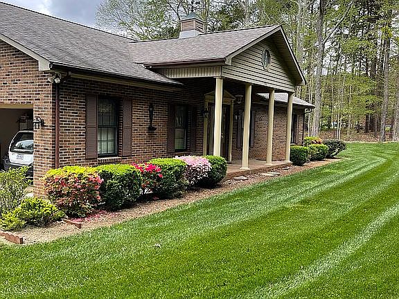 4th image of 150 Azalea Lake Dr