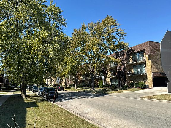 4th image of 7005 99th St APT 2W