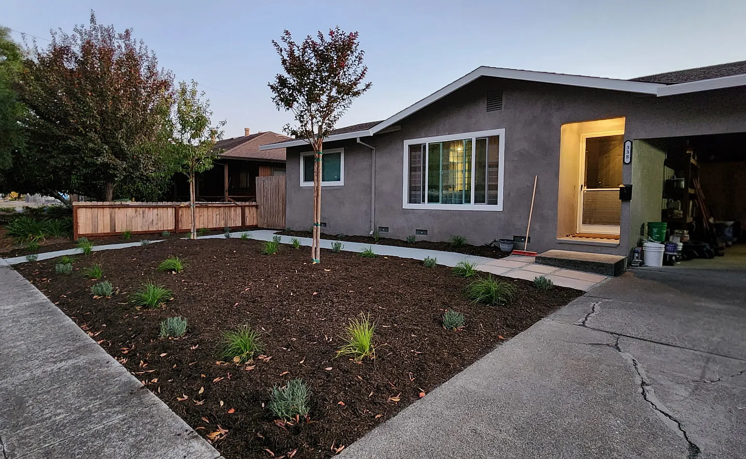 2 bed, 904 sqft, $3,000 — Photo 1